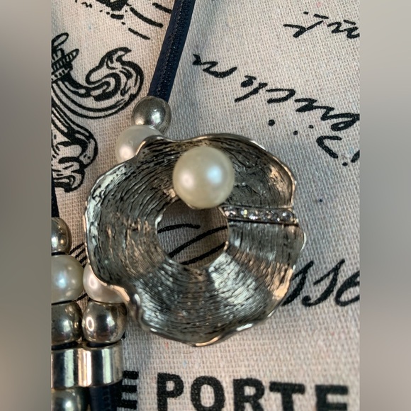 Elegant Black/Silver and pearl Bolaro - Picture 2 of 4